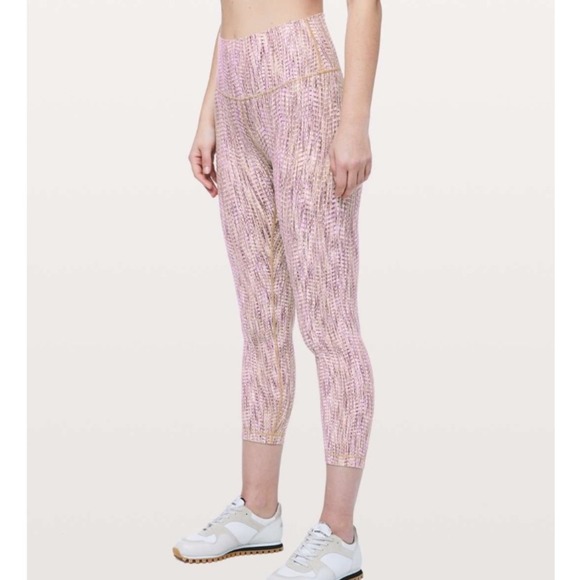 Lululemon Wunder Under High Rise 7/8 Length Full On Luon Size 2 - Picture 1 of 7